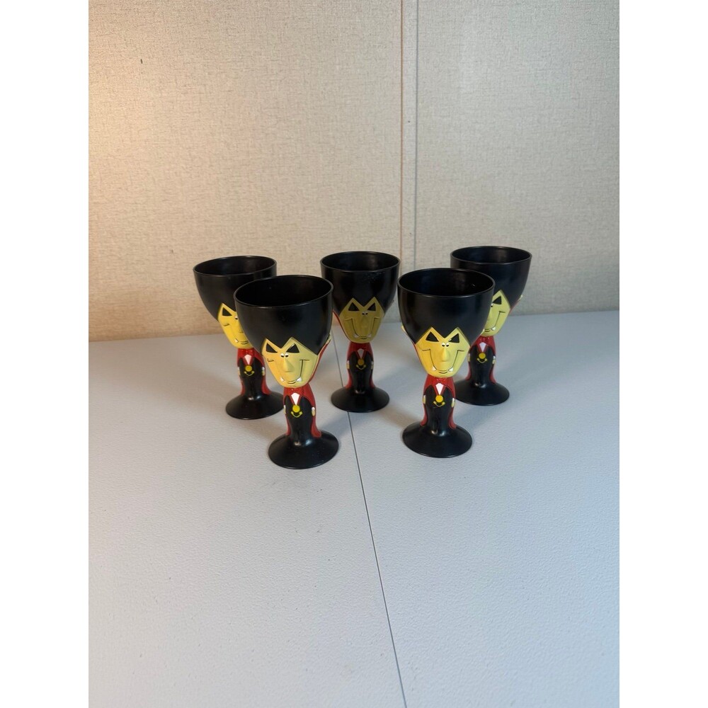 Halloween Fall Plastic Vampire Dracula Plastic Drinking Stem 5 Goblets Cups 7.5”